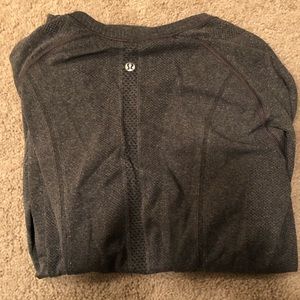 Long sleeve Lululemon Swiftly style shirt